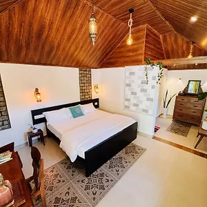 https://calm-shack-2-bedroom-boutique-farm-stay.hotels-munnar.com